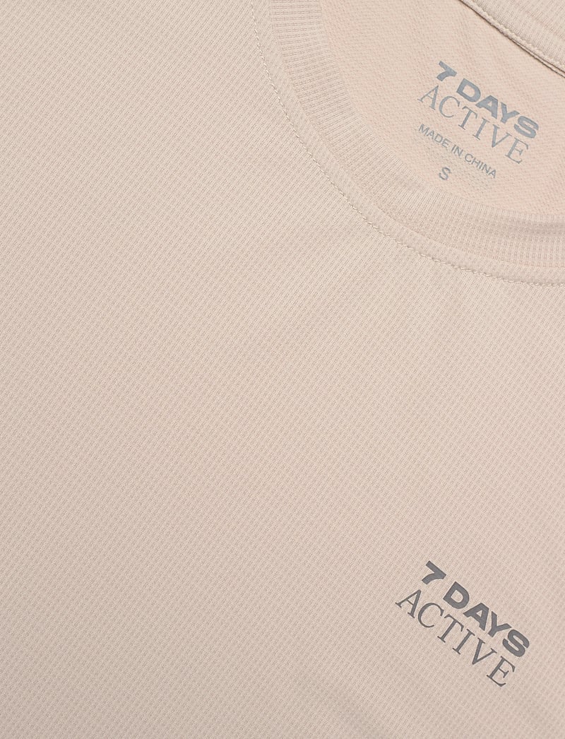 7 DAYS Active - Womens Training Tee - t-särgid - 015 kit - 2
