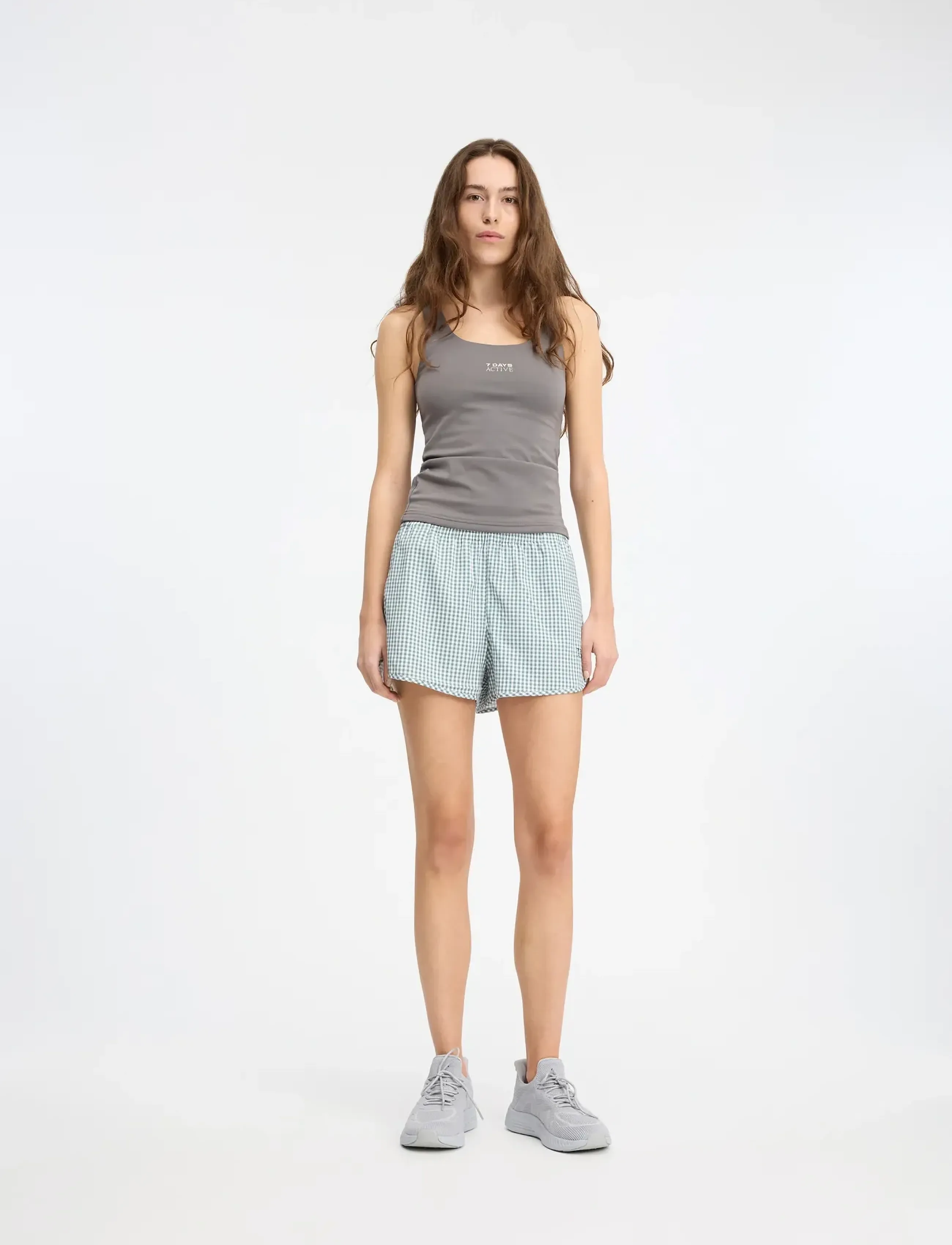 7 DAYS Active - Womens Running Shorts - treningsshorts - 065 dusty green - 4