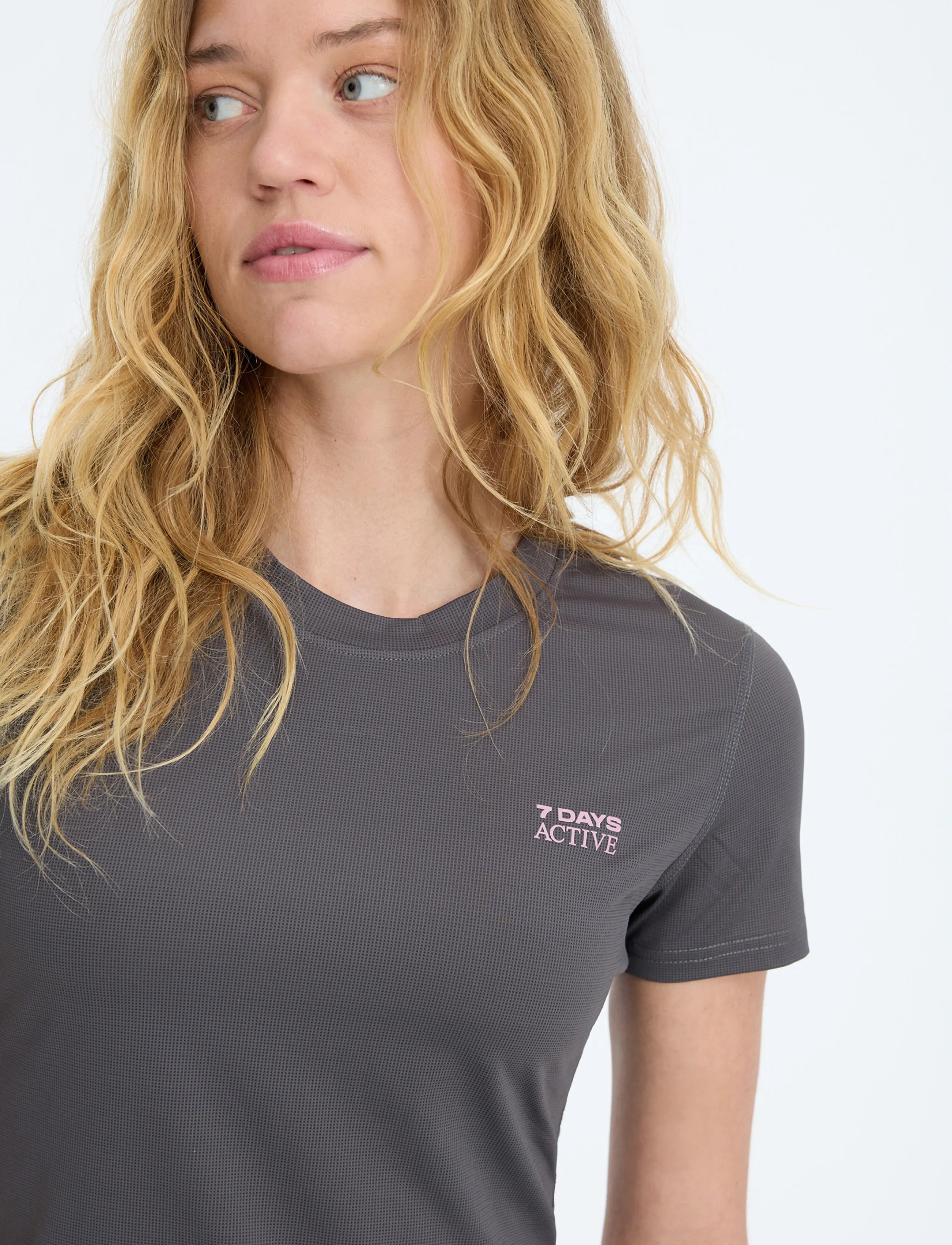 Body W Performance Tee
