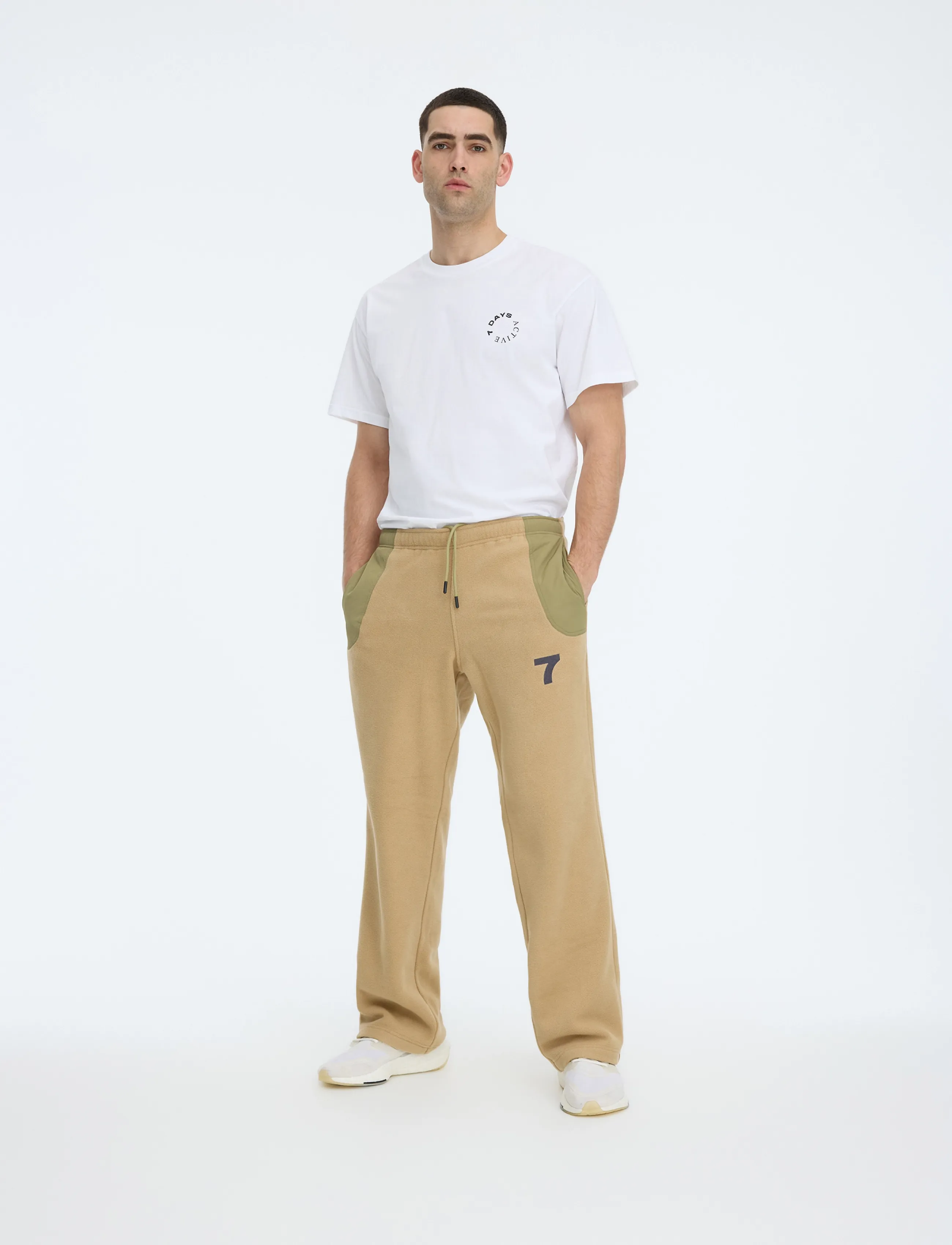7 DAYS Active SOUL Fleece Pants - Streetstyle - 053 SAND / beige