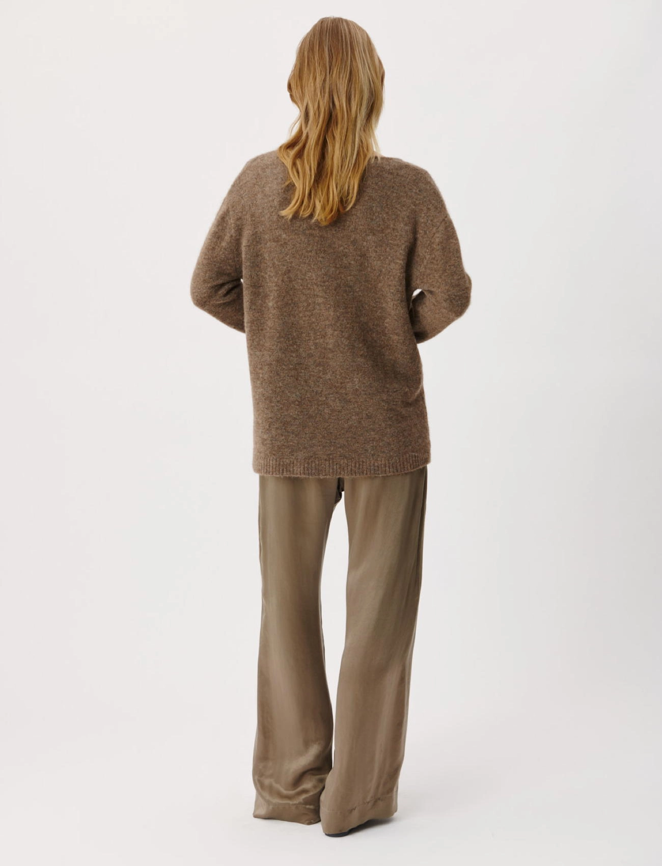 A Part Of The Art - ALL SEASON  V-NECK - brown melange - 1