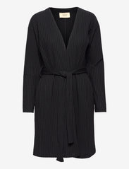A Part Of The Art - WRAP DRESS - slå-om-kjoler - black - 0