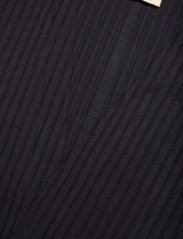 A Part Of The Art - WRAP DRESS - kietaisumekot - black - 4