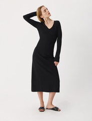 A Part Of The Art - FREE LONG SLEEVE DRESS - sukienki koszulowe - black - 4