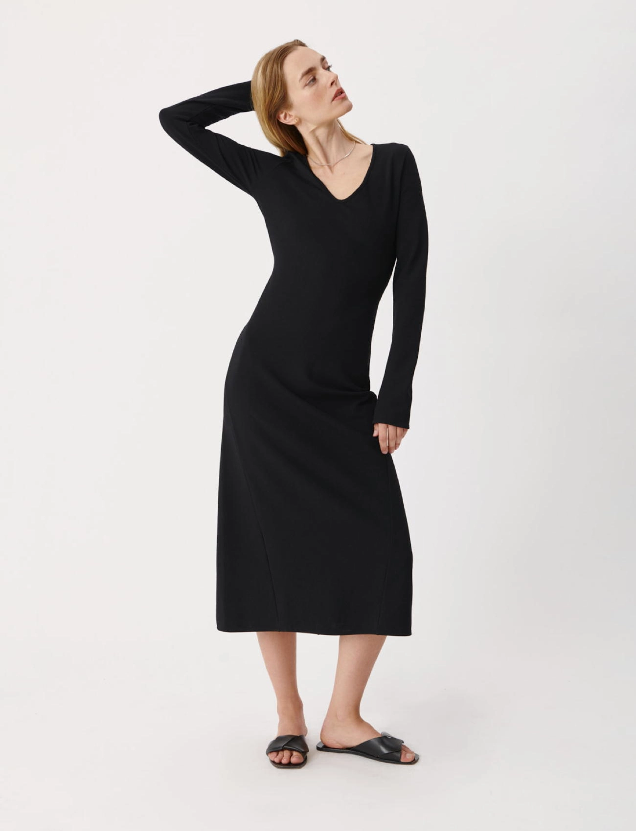 A Part Of The Art - FREE LONG SLEEVE DRESS - midi-kleider - black - 4