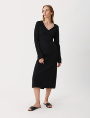 A Part Of The Art - FREE LONG SLEEVE DRESS - sukienki koszulowe - black - 5