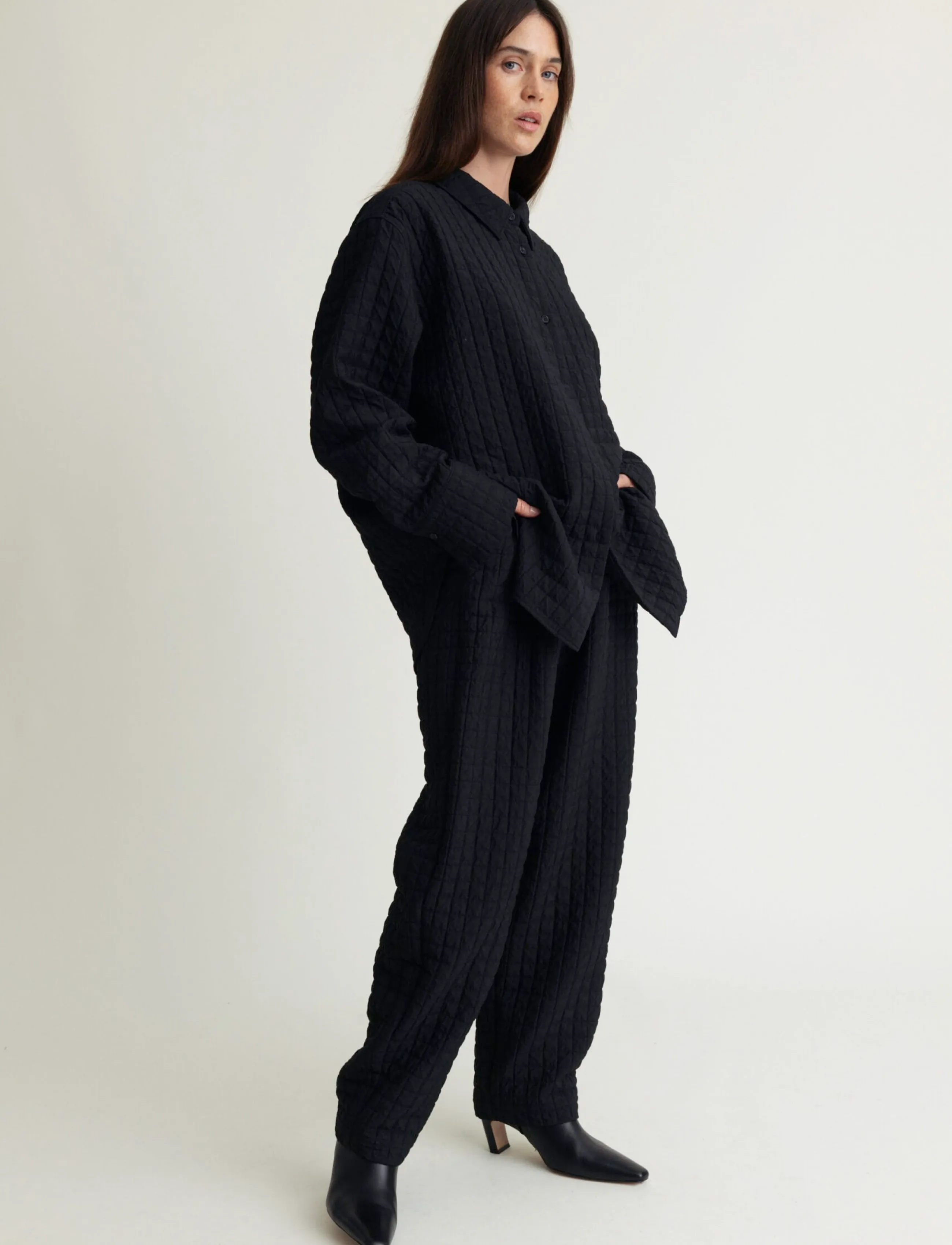 A Part Of The Art BON QULITED PANTS - Tønnebukser - BLACK / black