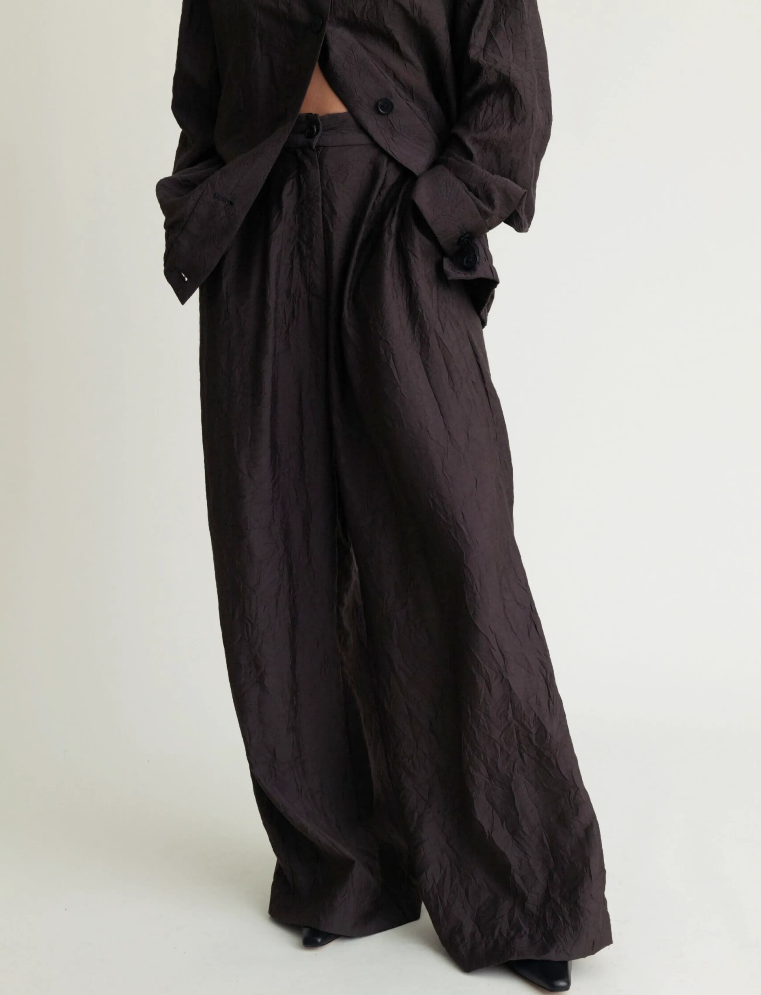 A Part Of The Art - DREAMY PANTS - hosen mit weitem bein - ash brown - 2