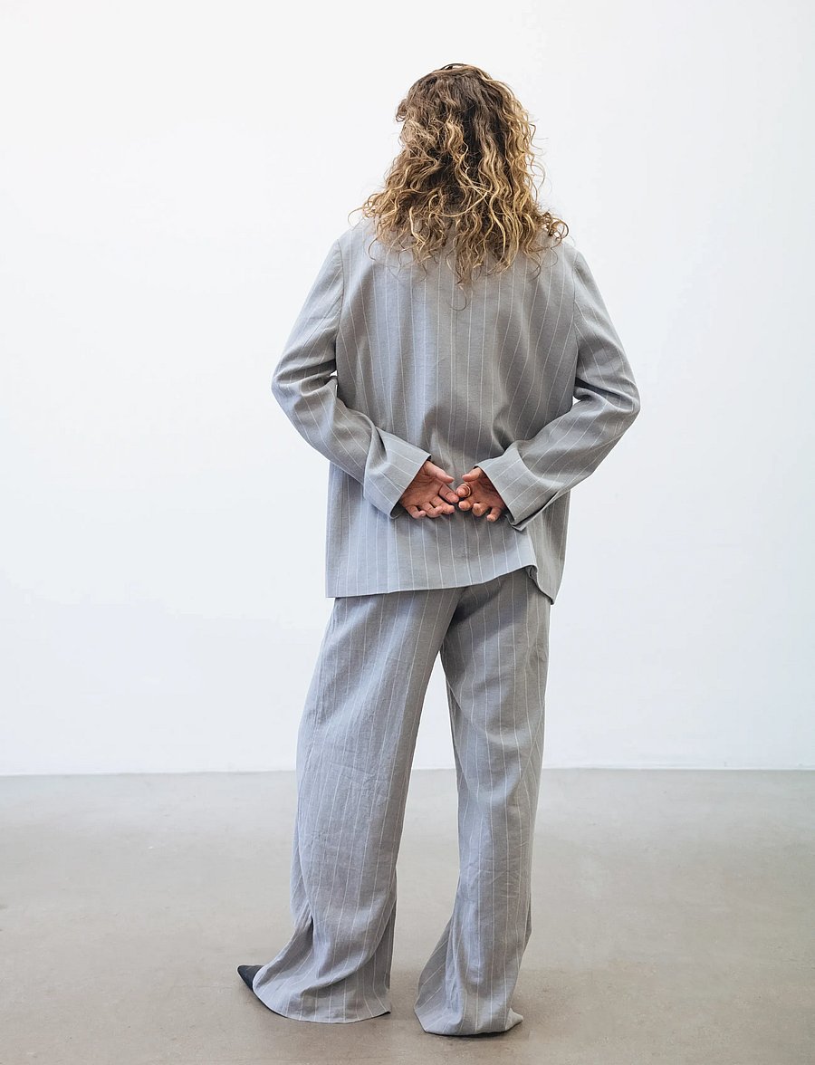 A Part Of The Art - DREAMY PANTS - pantalons larges - grey with white stripe - 2