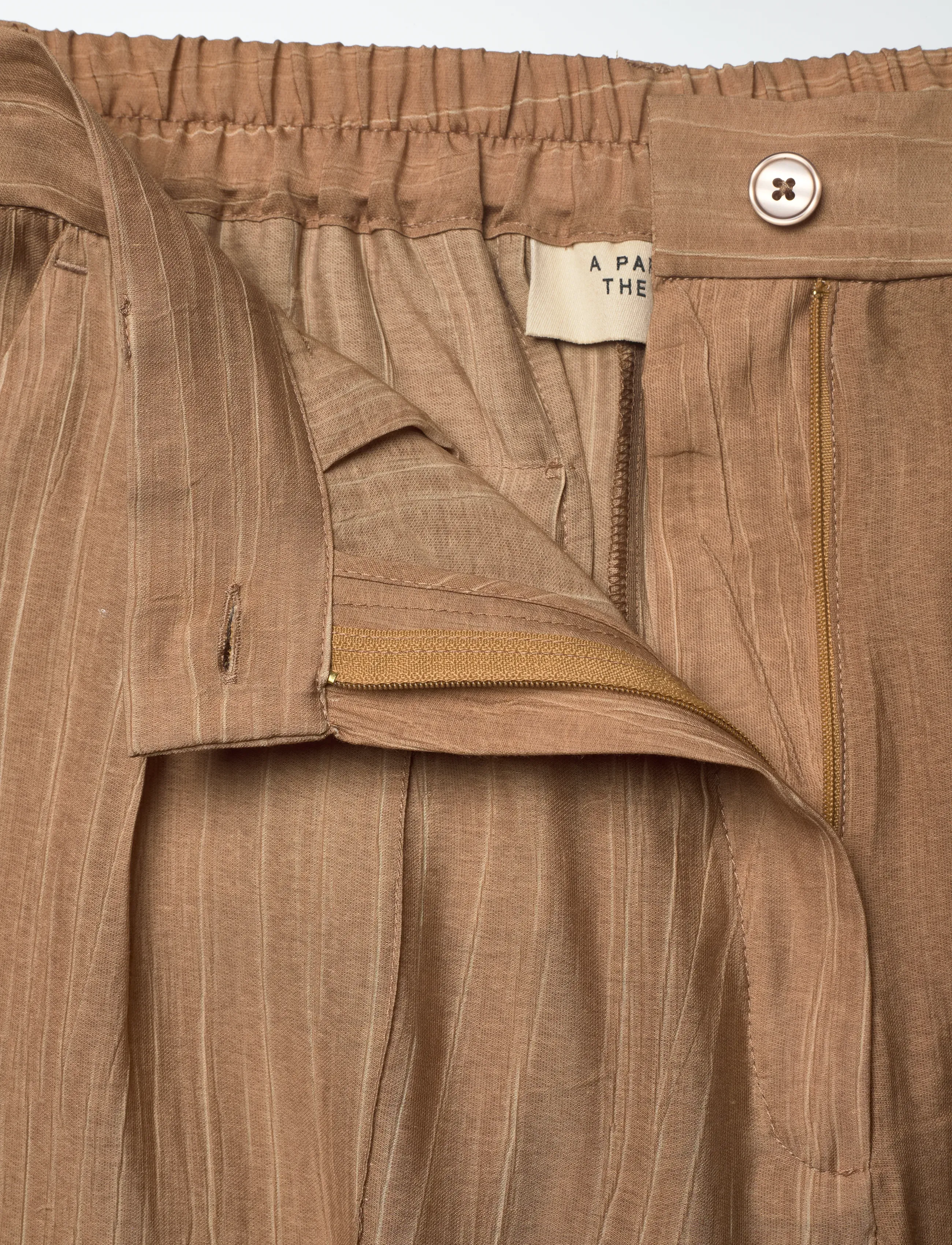 A Part Of The Art - DREAMY PANTS SHEER CRINKEL - hosen mit weitem bein - hazelnut - 3