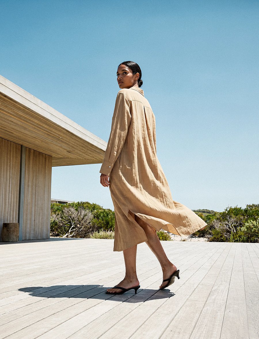 A Part Of The Art - BOLD DRESS SHEER CRINKEL - robes chemises - hazelnut - 5