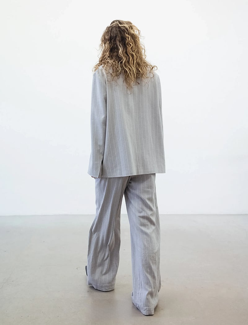 A Part Of The Art - CLOUD BLAZER - einreihige blazer - grey with white stripe - 5