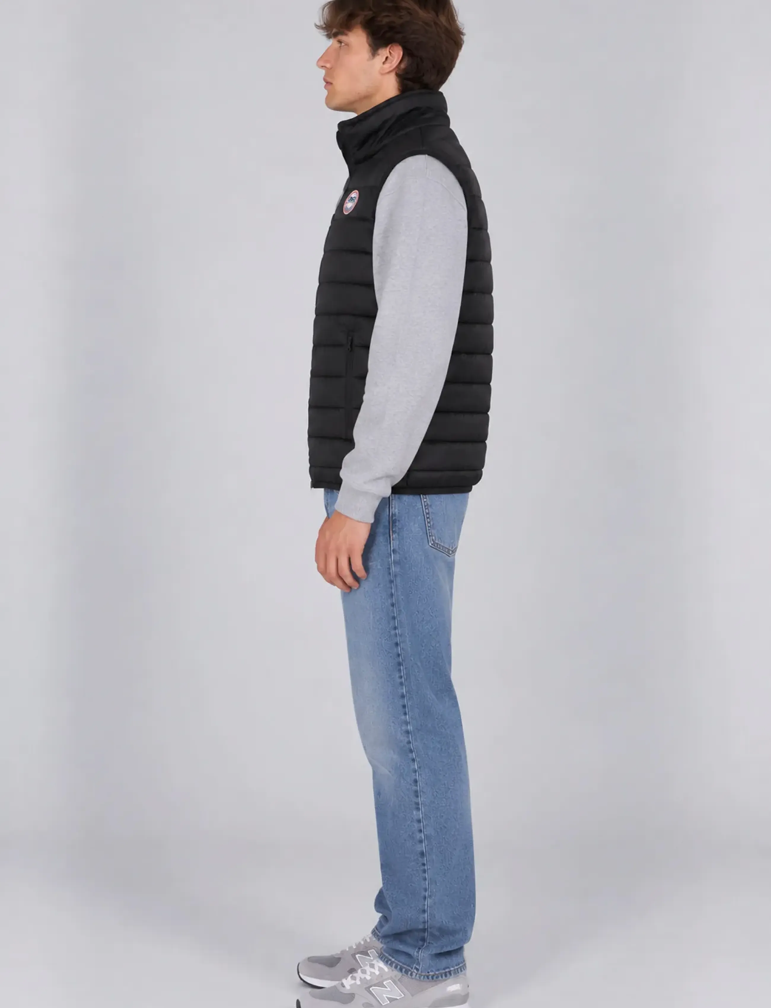 A QUESTION OF - Benn Light Down Vest - black - 3