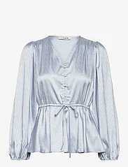 A-View - Luna blouse - langermede bluser - light blue - 0
