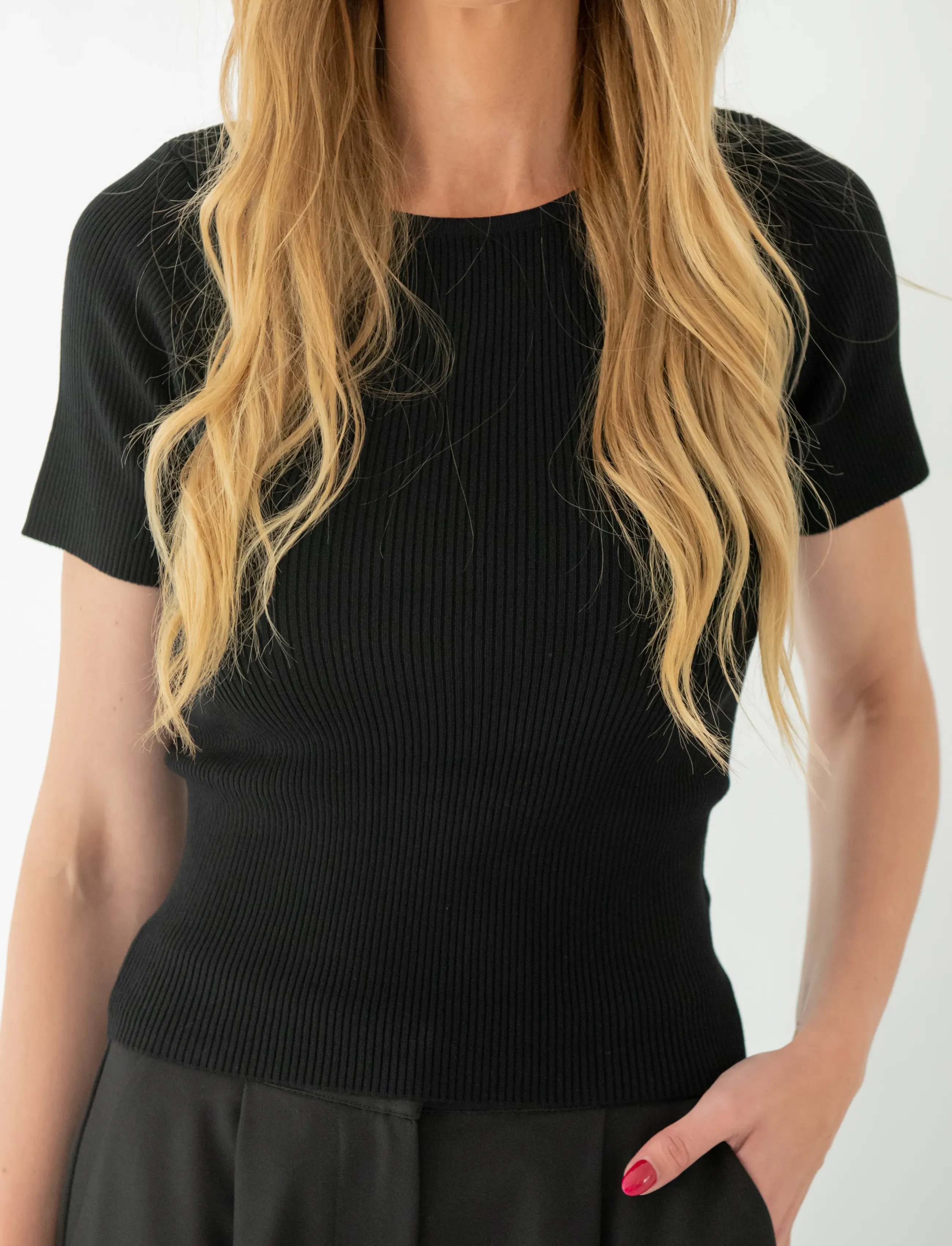 A-View - Rib knit short sleeve top - efterårstøj - black - 4