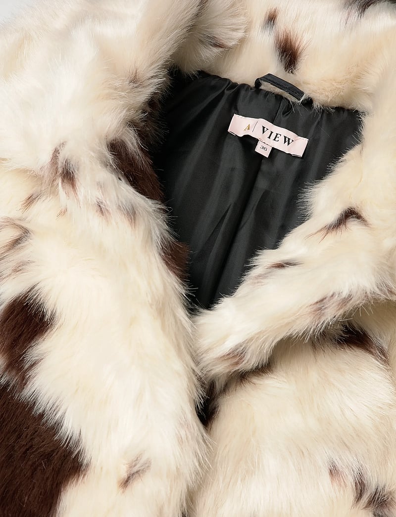A-View - Kolvina coat - kunstpelz - 193 brown/white - 2