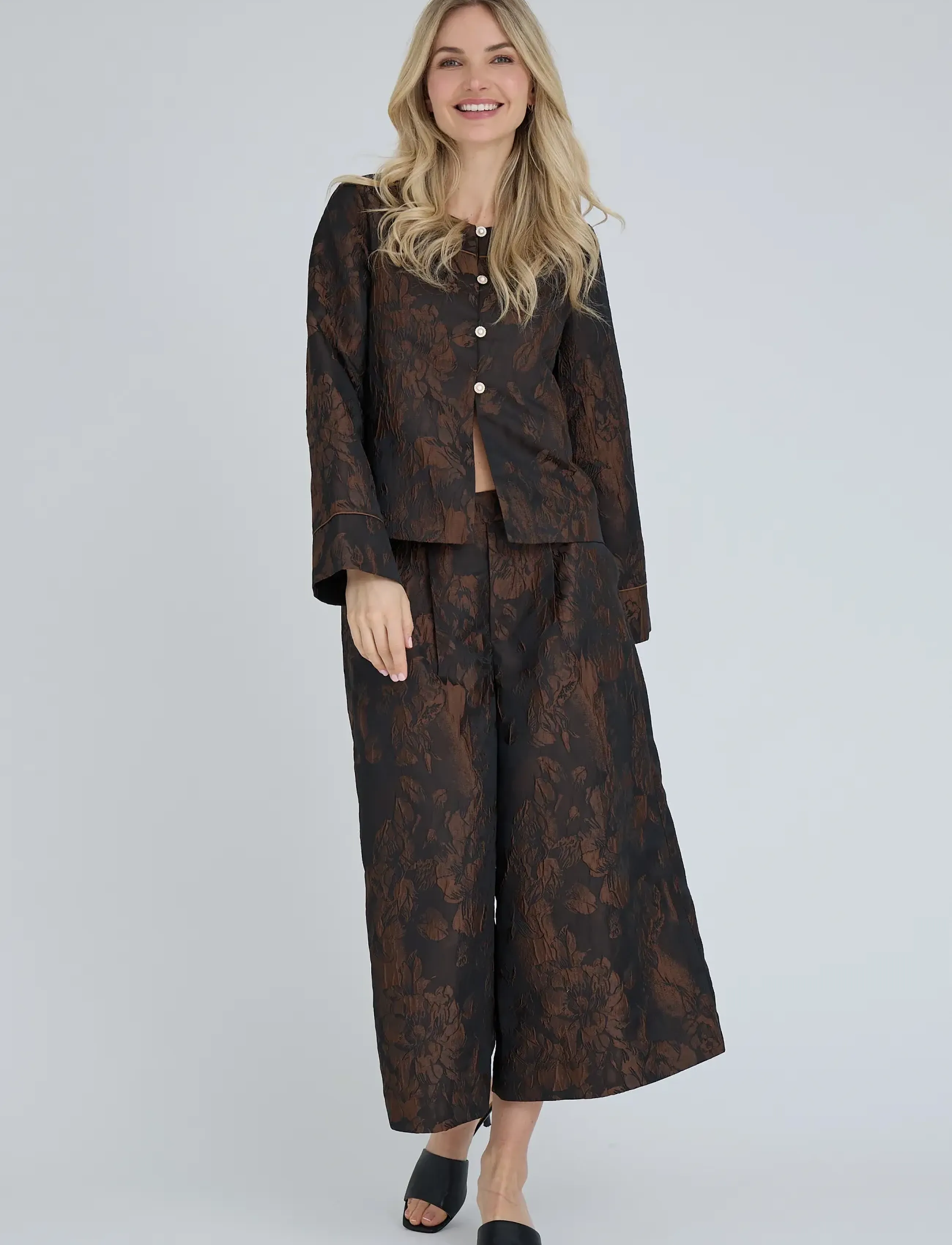 A-View Aria jacket - Kläder - DARK BROWN / brown