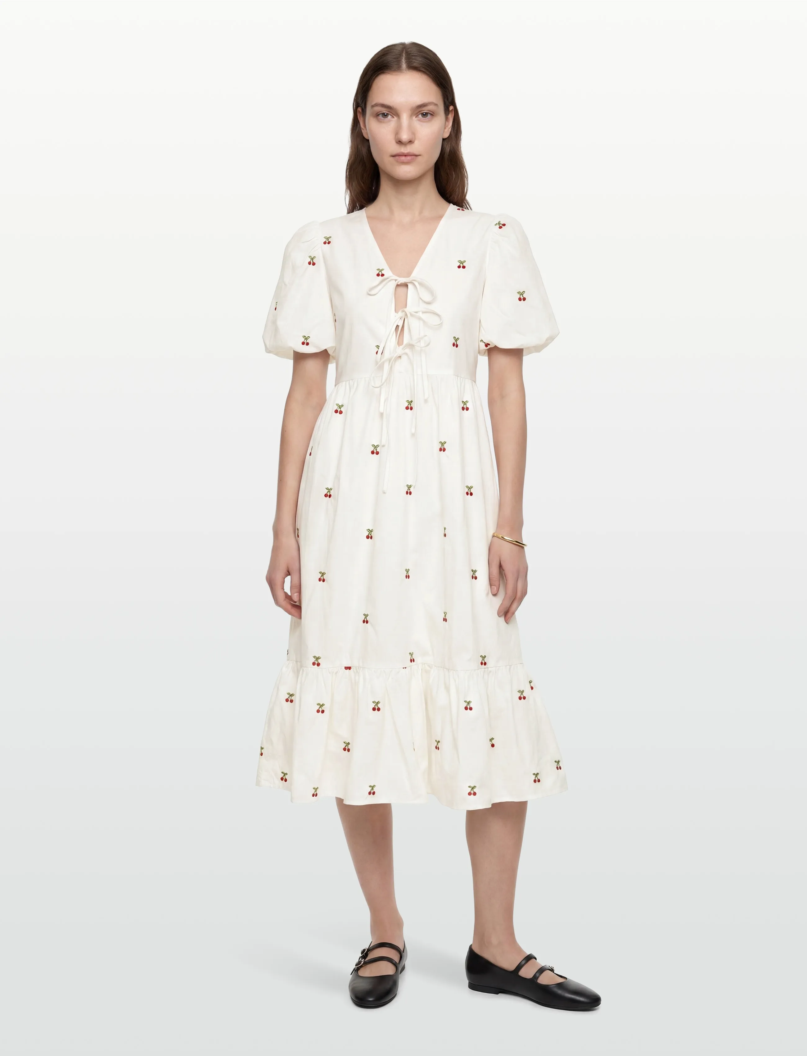 A-View Leonore Dress, Kvinder, Kirsebær Broderet Puffærme Midikjole, Hvid, Str: 44