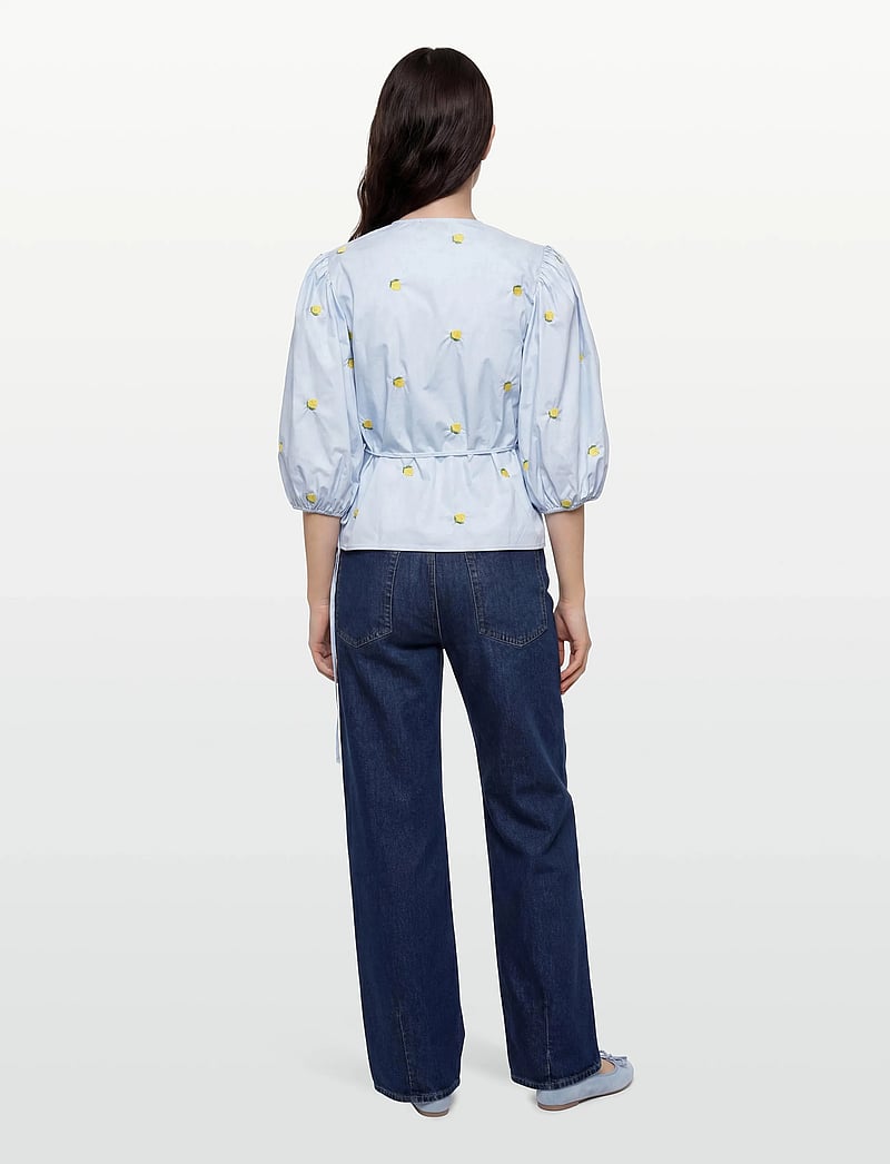 A-View - Rebekka fruit blouse - langærmede bluser - light blue/yellow - 4