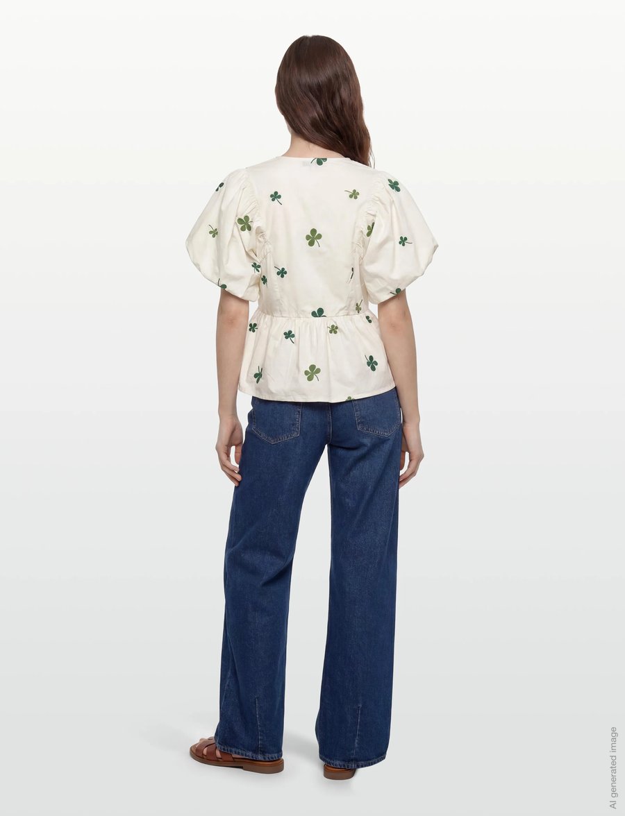 A-View - Albertine blouse - kortärmade blusar - off white - 4