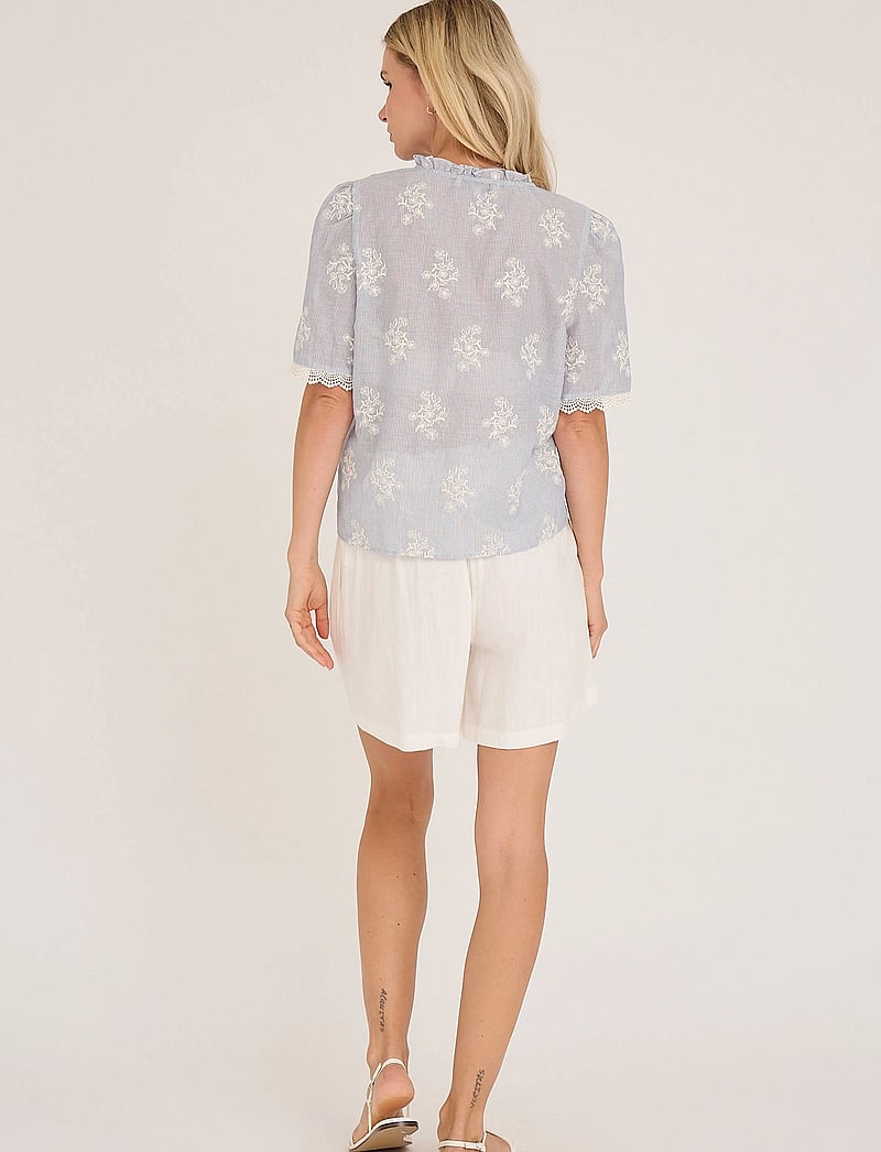 A-View - Conni blouse - kortärmade blusar - blue/white - 3