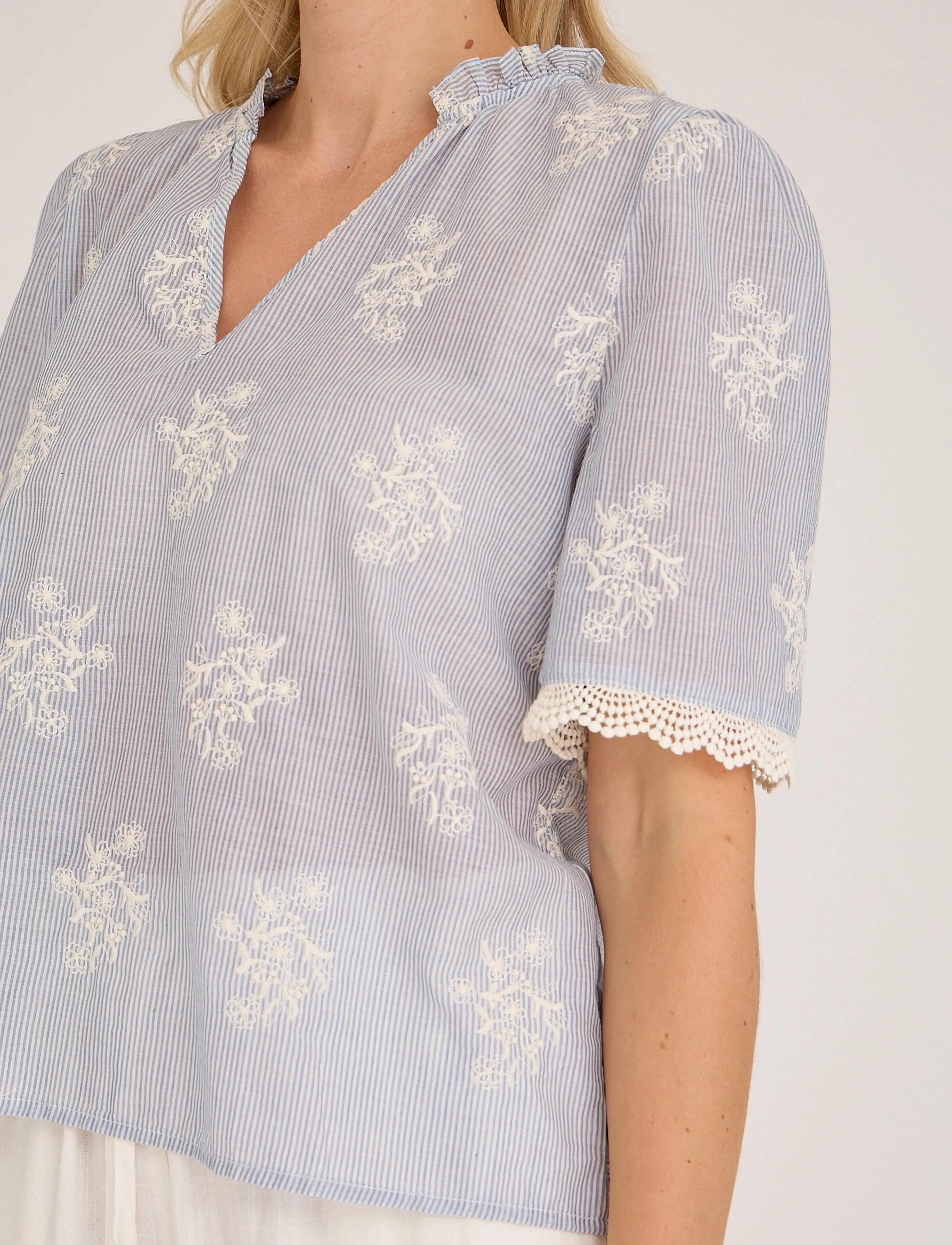 A-View - Conni blouse - blue/white - 4