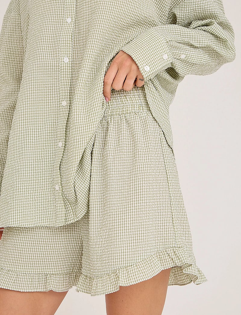 A-View - Sonja shorts - casual shorts - light green - 4