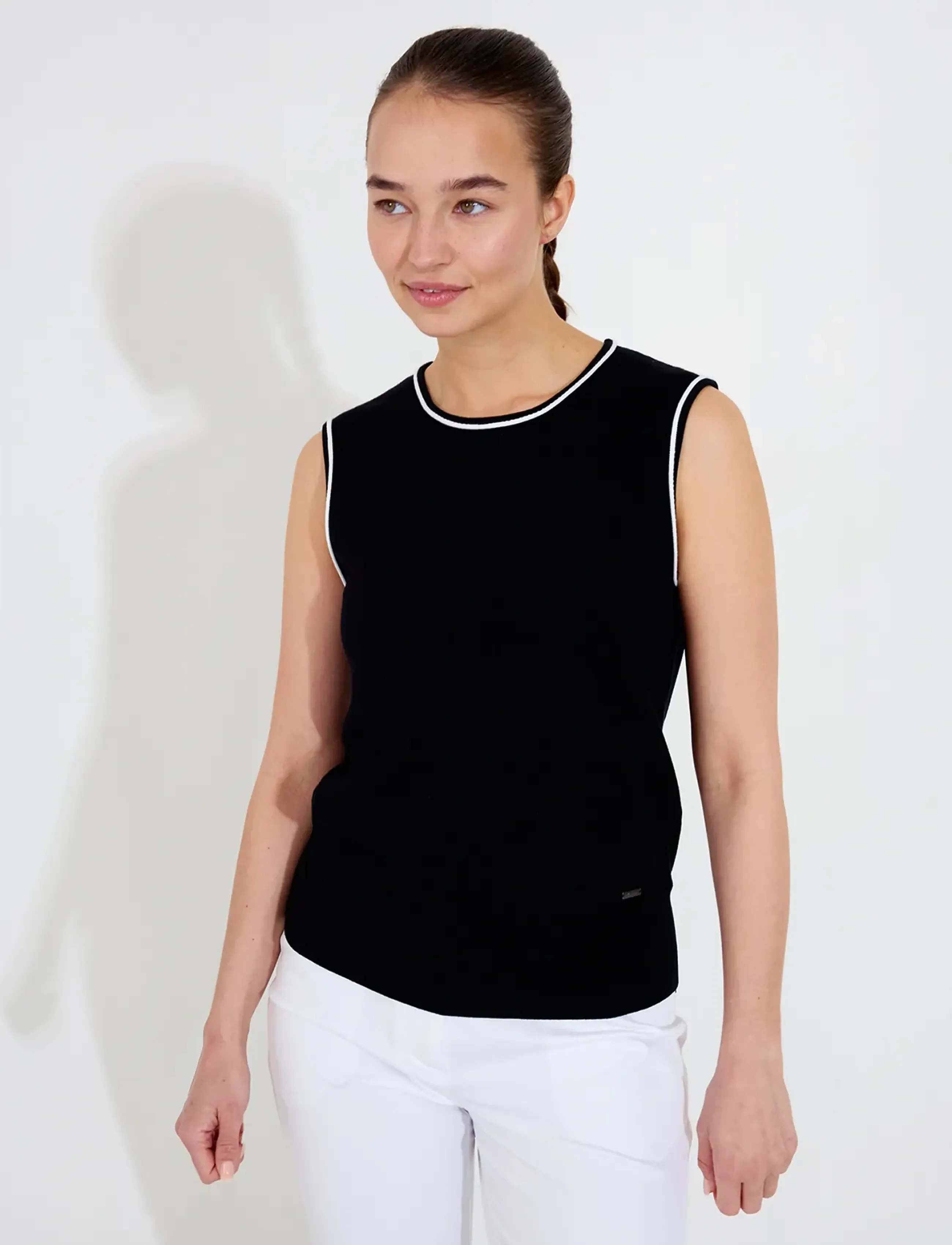 Abacus Lds Niblick sleeveless - Tank tops - BLACK / black