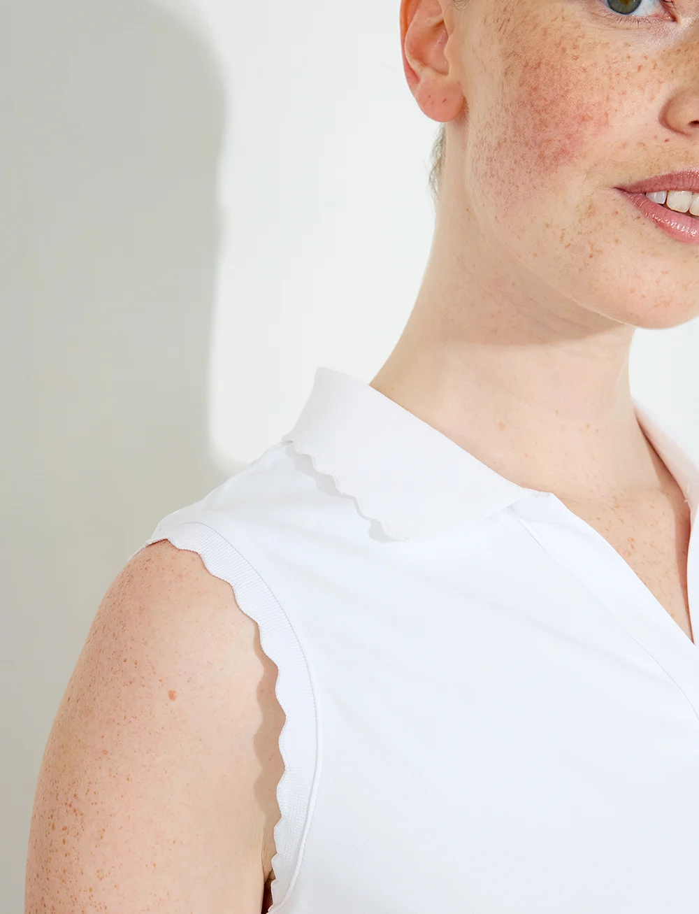 Abacus - Lds Victoria drycool sleeveless - alussärgid ja t-särgid - white - 4