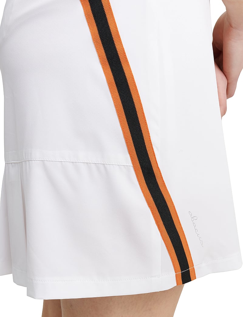 Abacus - Lds Brook stripe skort 45cm - skorts - white/black - 2
