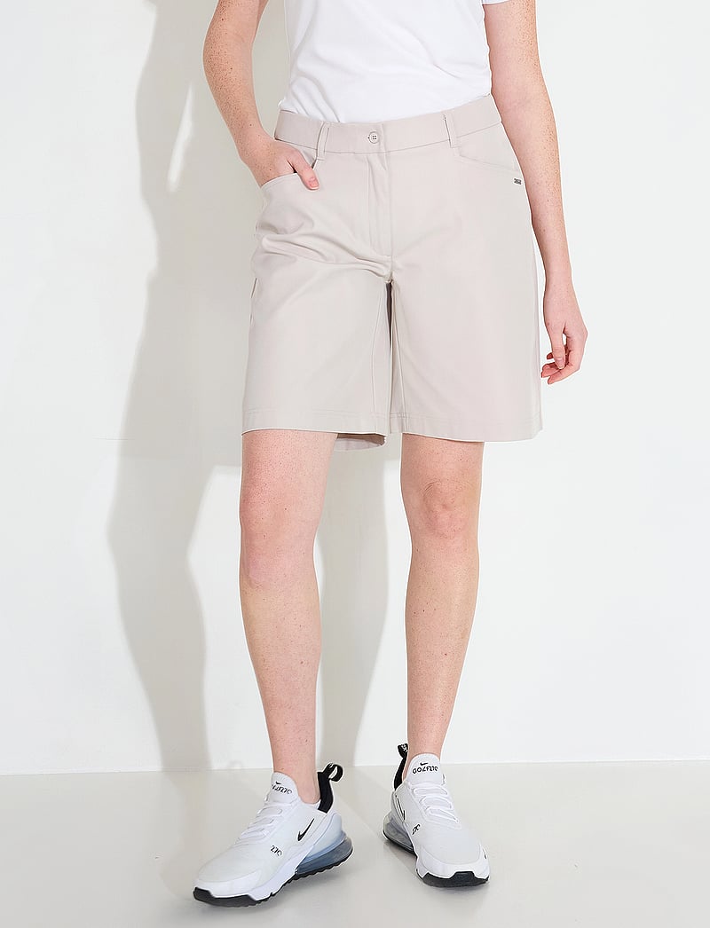 Abacus - Lds Formby wide shorts - lühikesed golfiipüksid - sandshell - 0