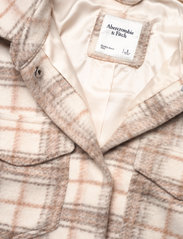 Abercrombie & Fitch - ANF WOMENS OUTERWEAR - talvemantlid - cream/grey neutral plaid - 2