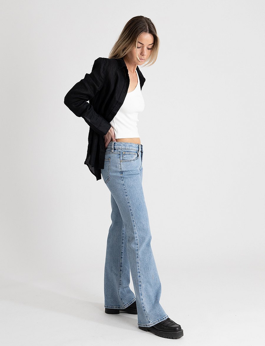 ABRAND - A 99 LOW BOOT ARIANE - utsvängda jeans - blue - 5