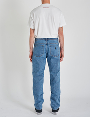 ABRAND - A 90S RELAXED DEATH DISCO - loose jeans - blue - 4