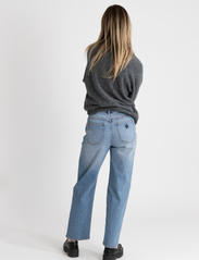 ABRAND - 95 MID STRAIGHT FELICIA - straight jeans - blue - 3