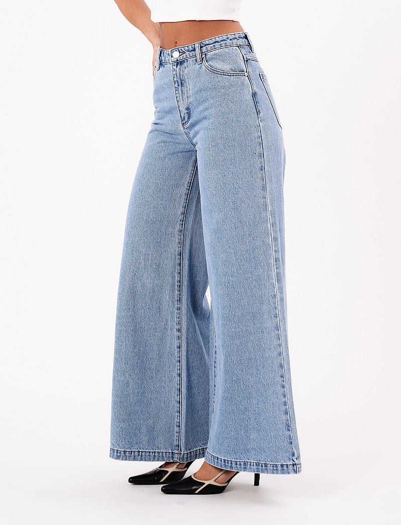 ABRAND - 94 SUPER WIDE LORETTA LIGHT BLUE - hosen mit weitem bein - blue - 4