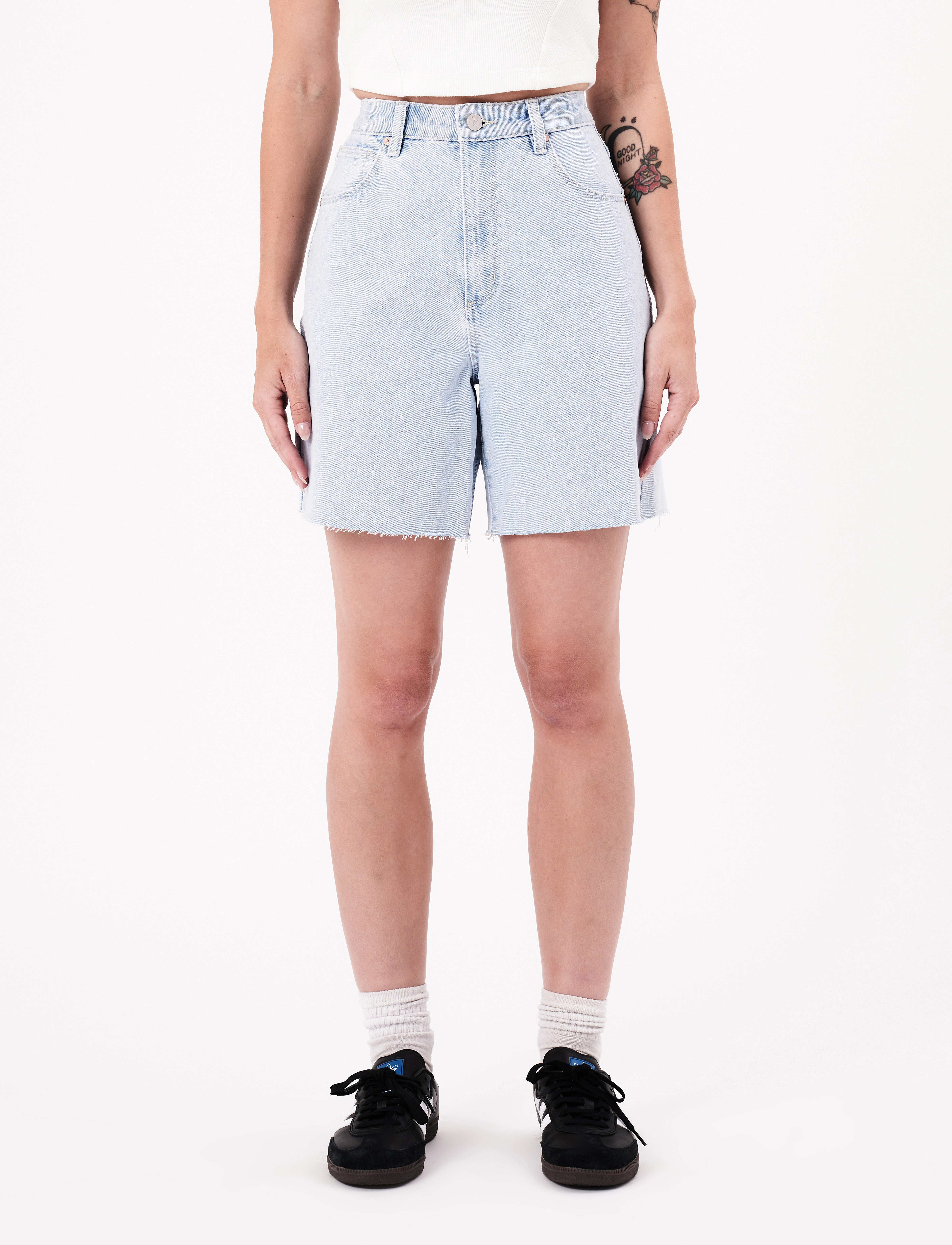ABRAND Carrie Short Katelight Vintage Blue, 25, Blue, Shorts > Denim Shorts, Dame