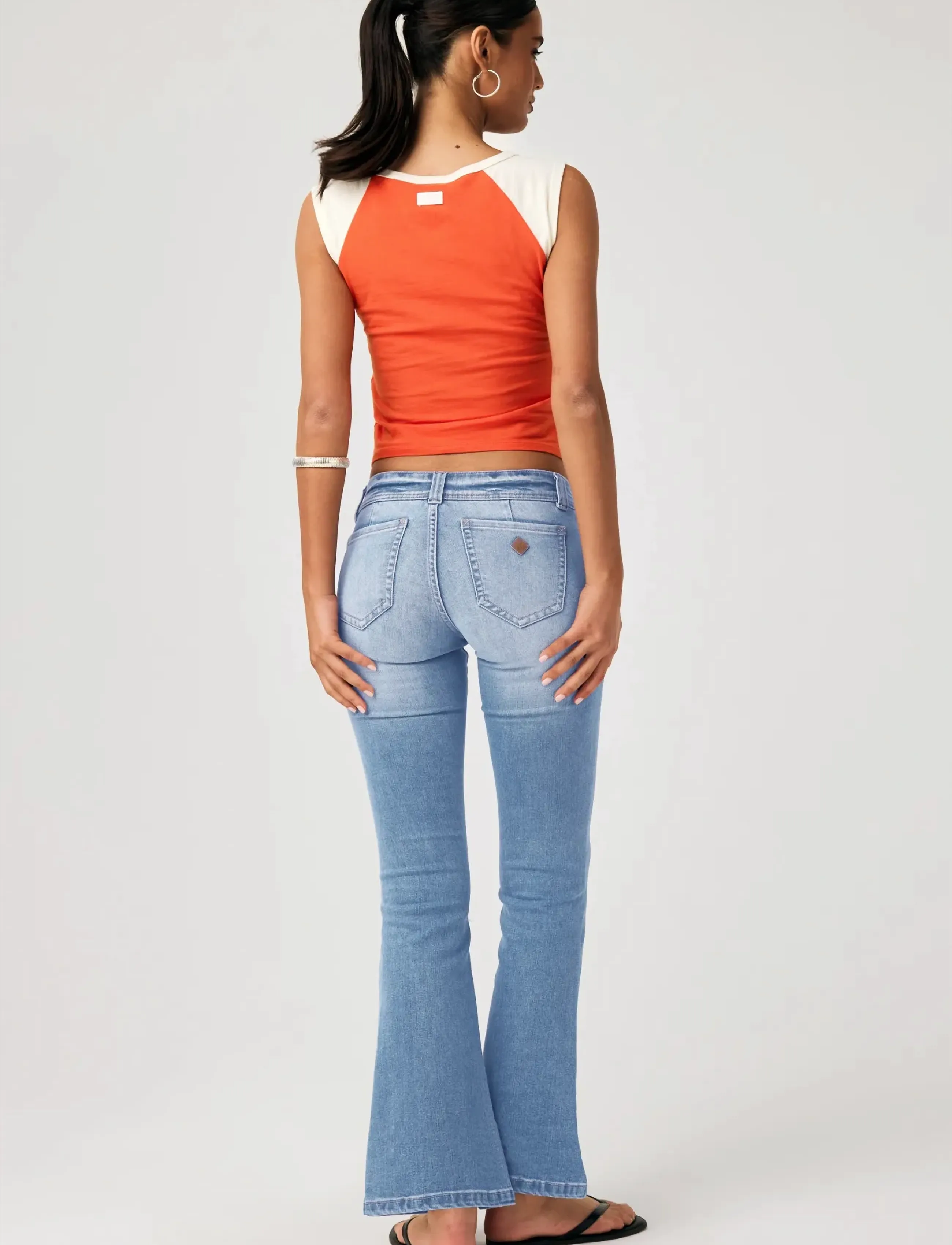 ABRAND - 00 SUPER LOW KICK TALL LIV LIGHT VINTAGE BLUE - flared jeans - blue - 4