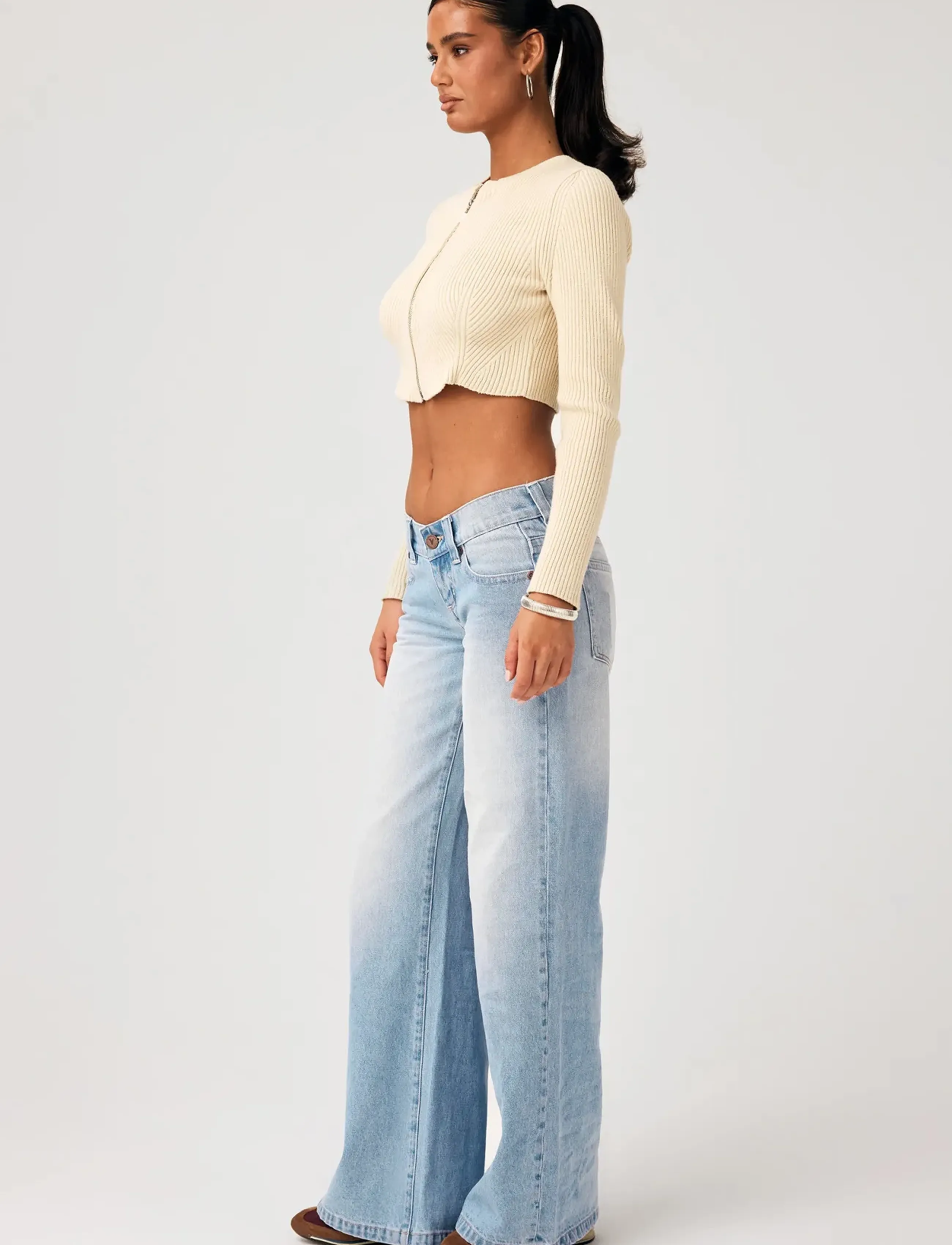 ABRAND - 00 SUPER LOW WIDE TALL KAIA WORNKAIA WORN - hosen mit weitem bein - blue - 3