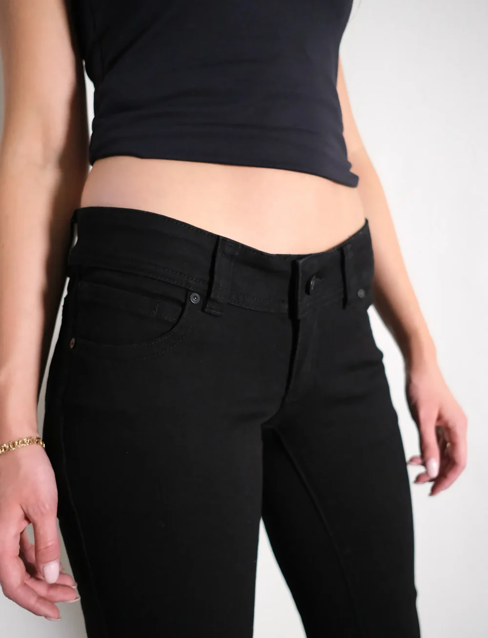 ABRAND - 00 SUPER LOW KICK TALL NELLIE BLACK - bootcut jeans - black - 5