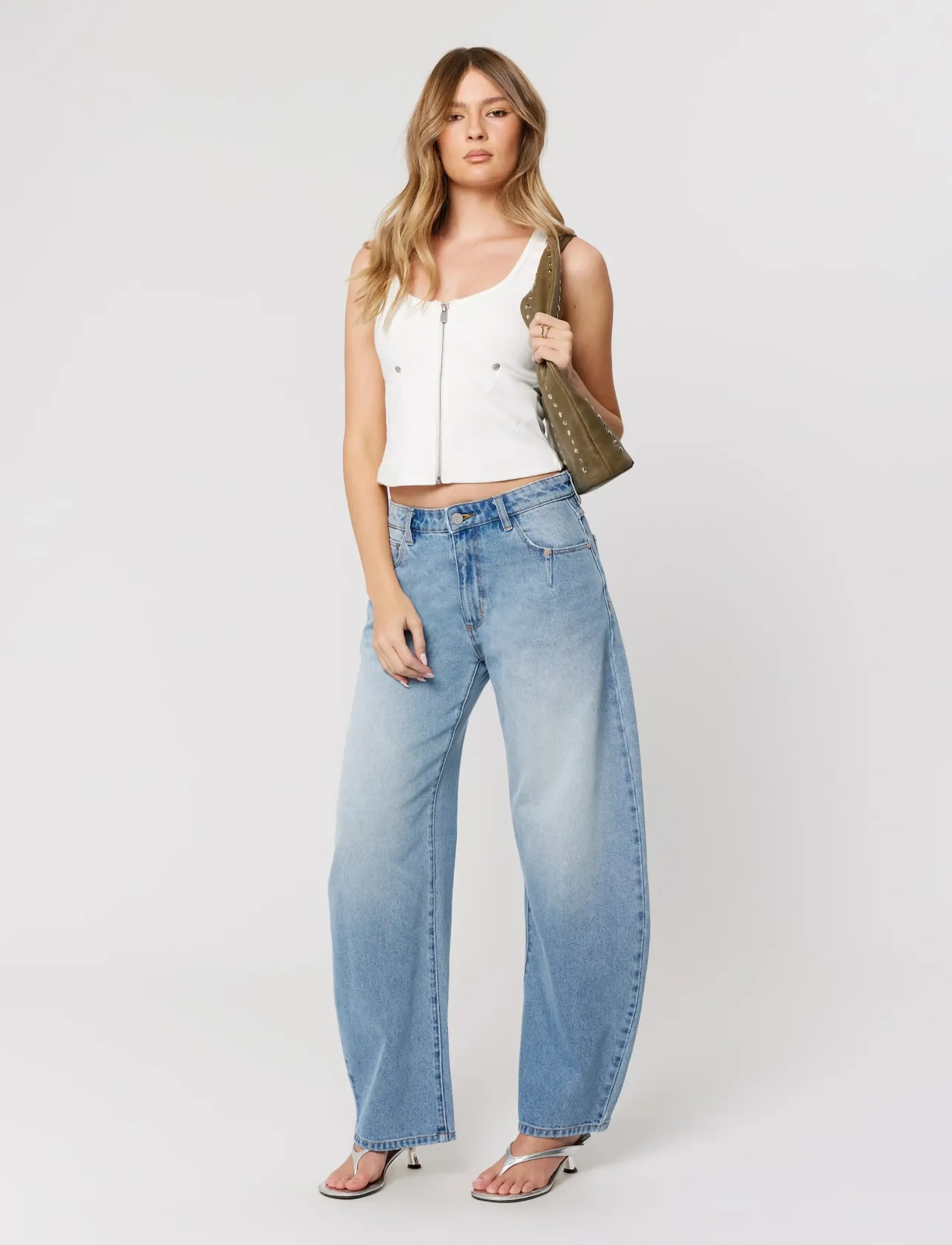 ABRAND 95 Mid Barrel Stevie Stevie, 24, Blue, Jeans > Barrel Jeans, Dame