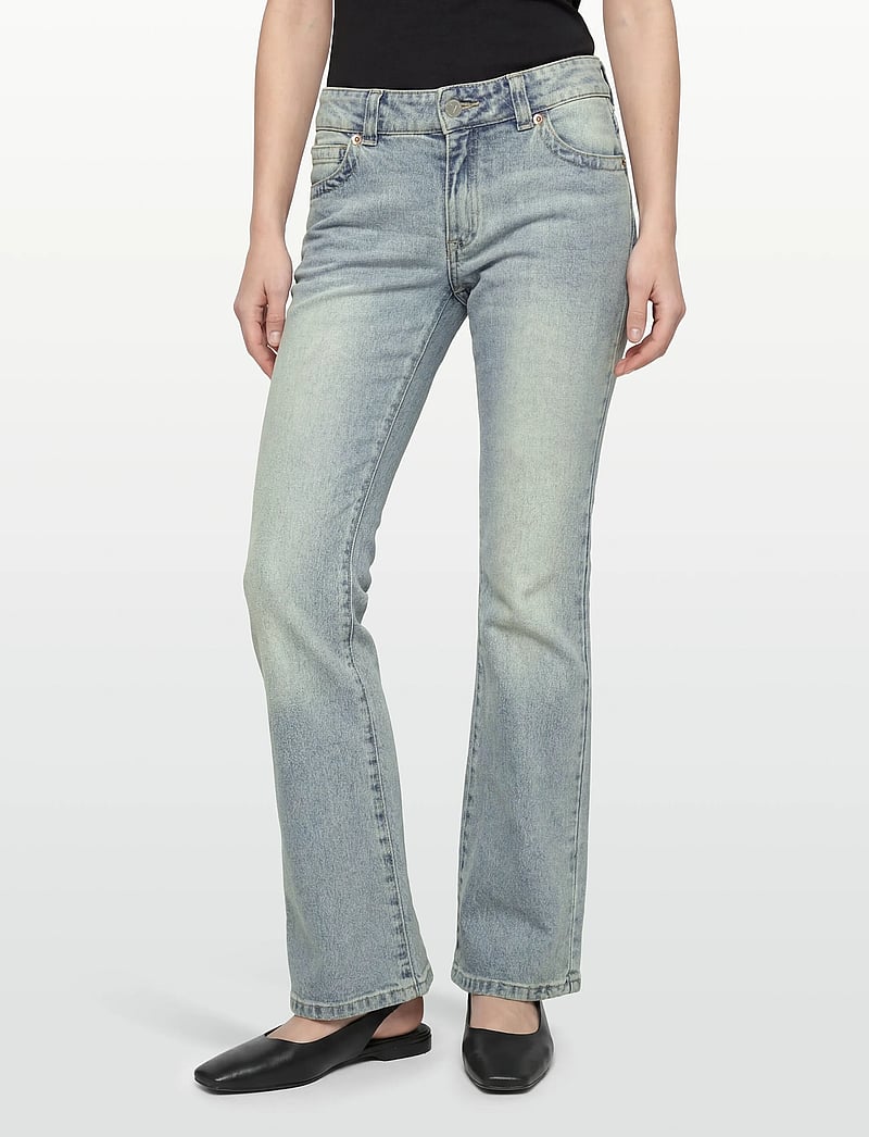 ABRAND - 99 LOW BOOT STELLA STELLA - bootcut jeans - blue - 3