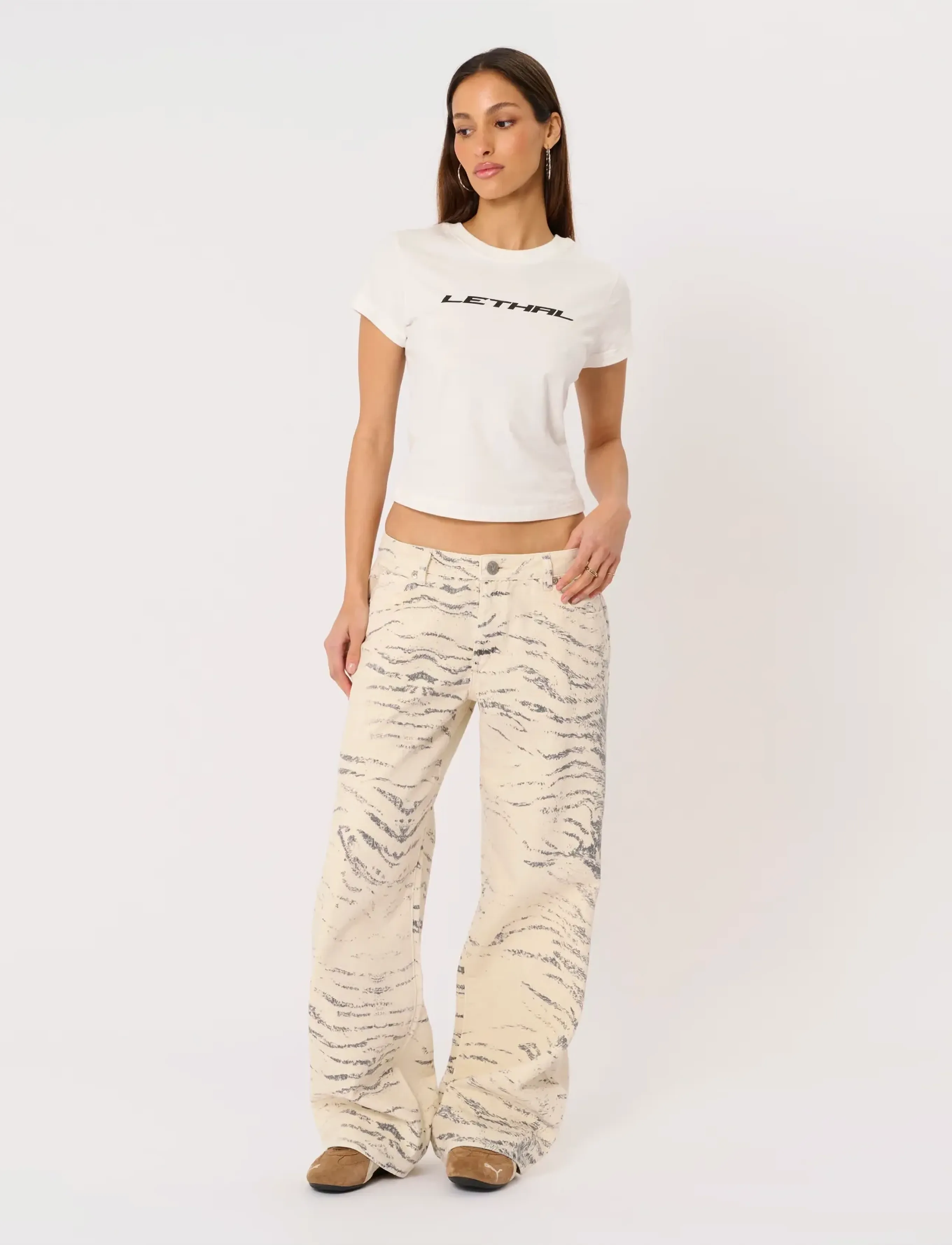 ABRAND 99 Low Baggy Valentina Rcyvalentina, Kvinder, Tigerprintede Baggy Jeans, Cream, Str: 22