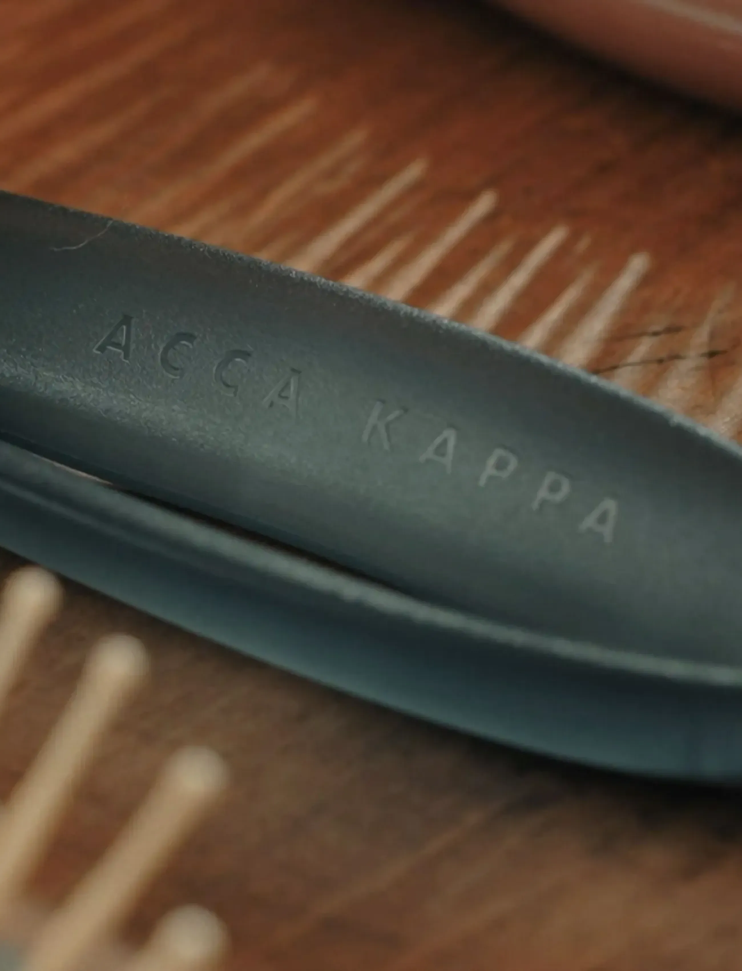 Acca Kappa Infinito Hair Brush Pom Pins - Flokebørste | Boozt.com