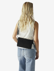 Adax - Amalfi shoulder bag Molly - festmode zu outlet-preisen - black - 4