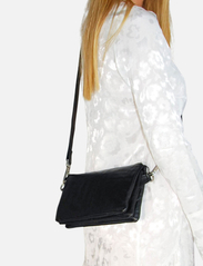 Adax - Amalfi shoulder bag Molly - ballīšu apģērbs par outlet cenām - black - 6