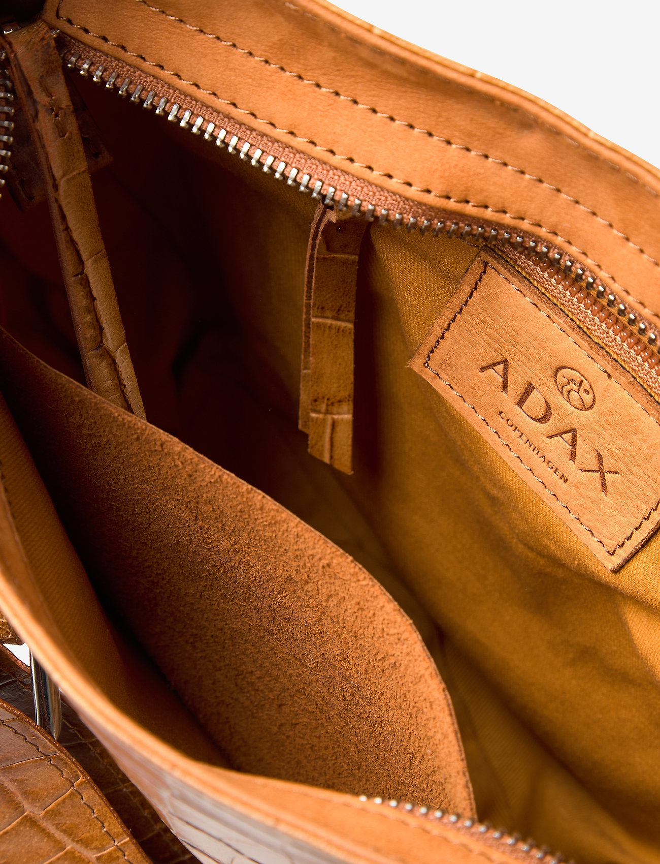 Adax - Teramo shoulder bag Helen - cognac - 4