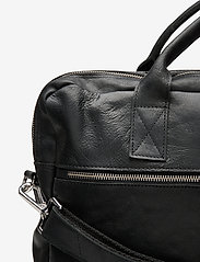 Adax - Catania briefcase Axel 15,6' - somas portatīvajiem datoriem - black - 3