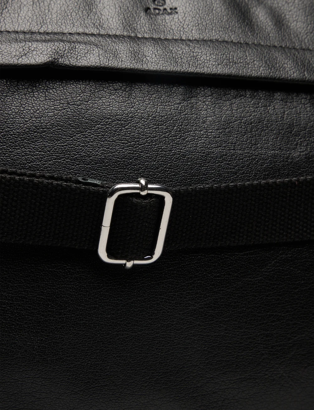 Adax 2025 weekend bag