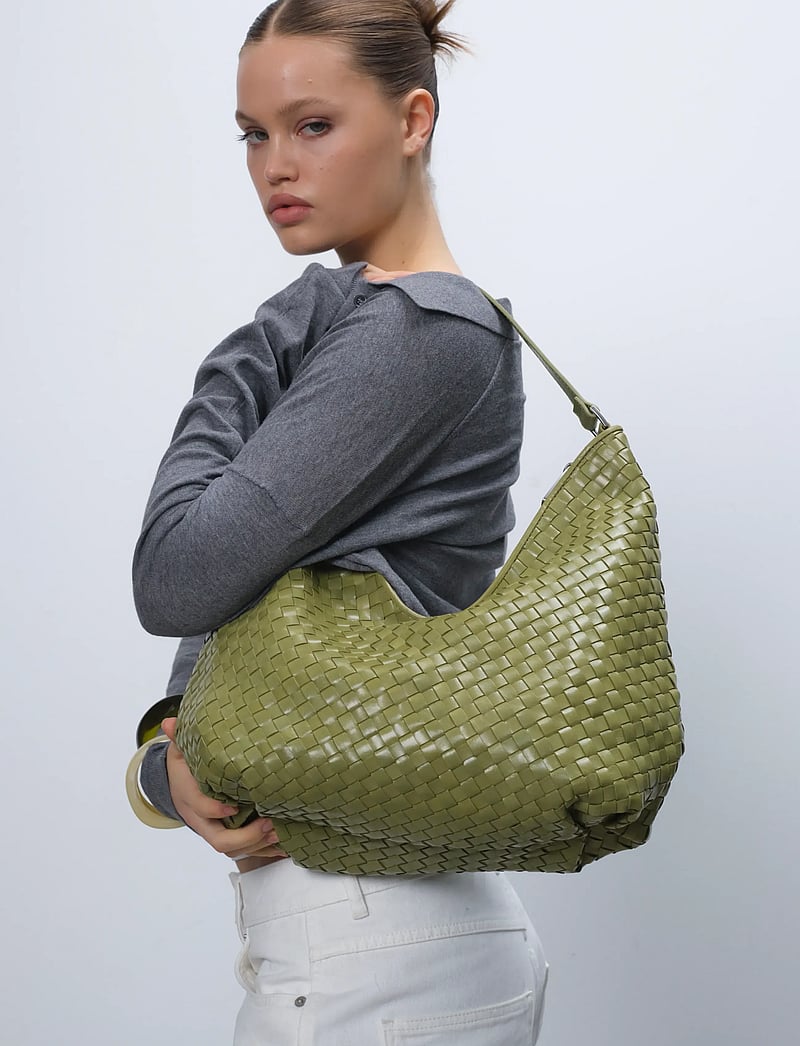 Adax - Salerno shoulder bag Mindy - shoppingväskor - pear - 5